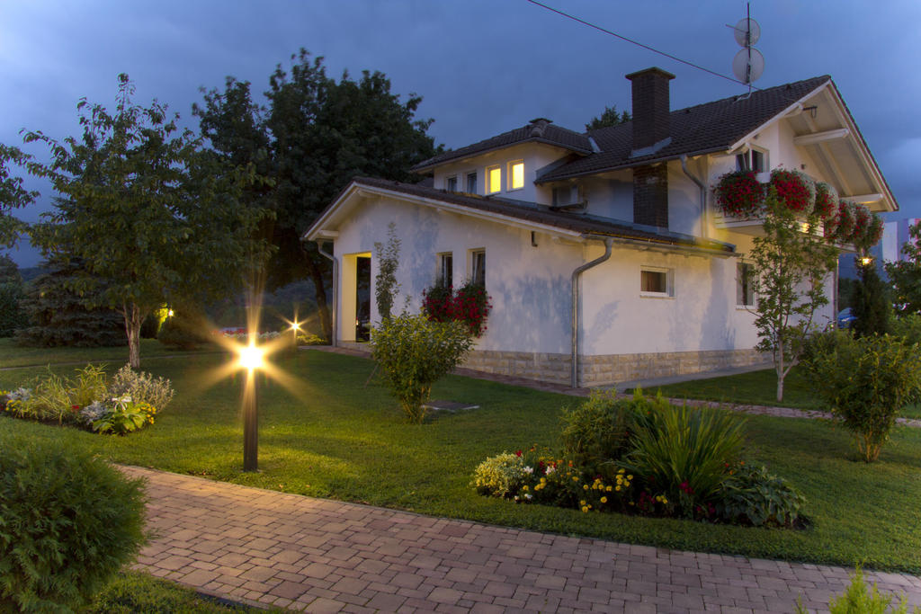 Rooms Degenija Annex Seliste Dreznicko Exterior photo